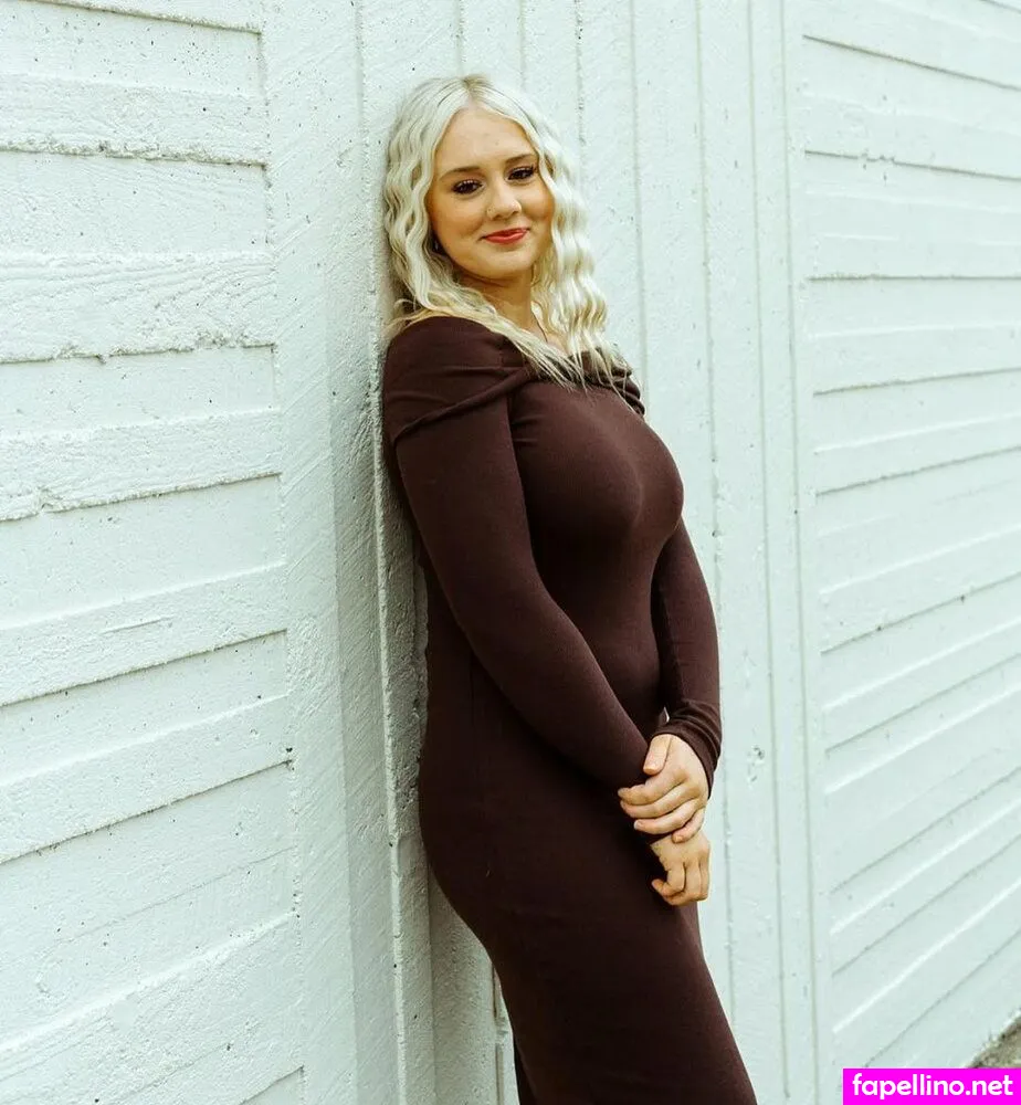 henleyapps_, heynellyy Nude Leaked OnlyFans Photo #8XQ4RvLYe5