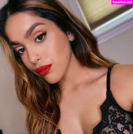 Henna Sharee OnlyFans Thumbnail #2lIs5sLkVu