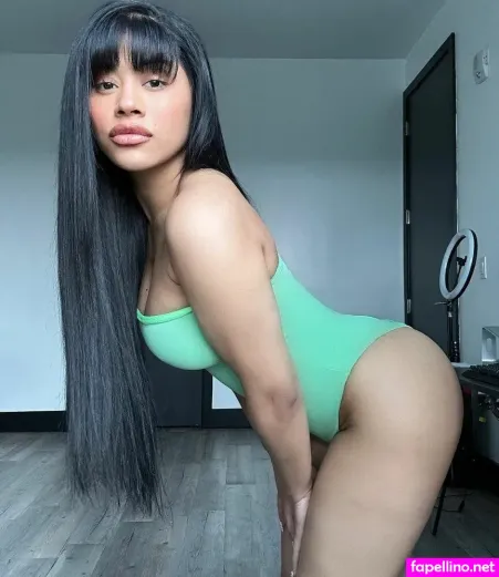 Hennessy Carolina OnlyFans Thumbnail #8PMDd8rqIl
