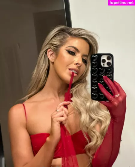 Henny Moody OnlyFans Thumbnail #jtOlhTybgn