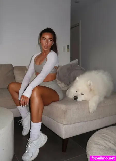 Hennymoodyoftv OnlyFans Thumbnail #NV49NkdSTQ