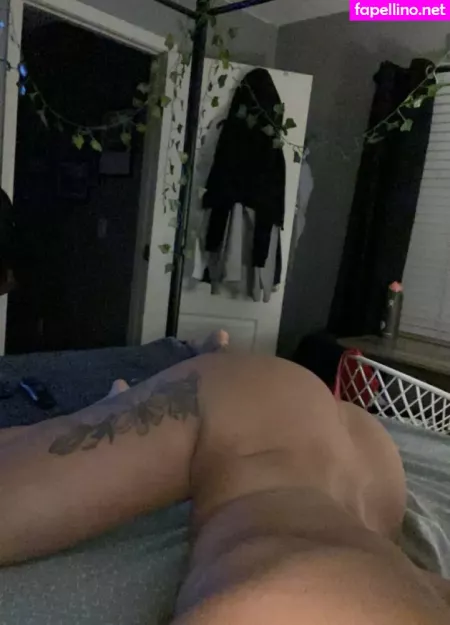 Hennyone OnlyFans Thumbnail #DmSi7xzHBa