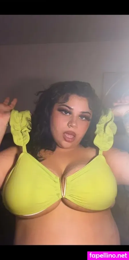 Hennyybankss OnlyFans Thumbnail #Prl1aN4smW