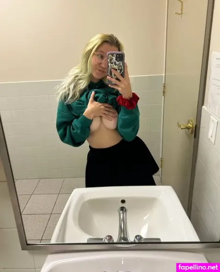 Hentaifaye Vip OnlyFans Thumbnail #y1WOLnLIfE