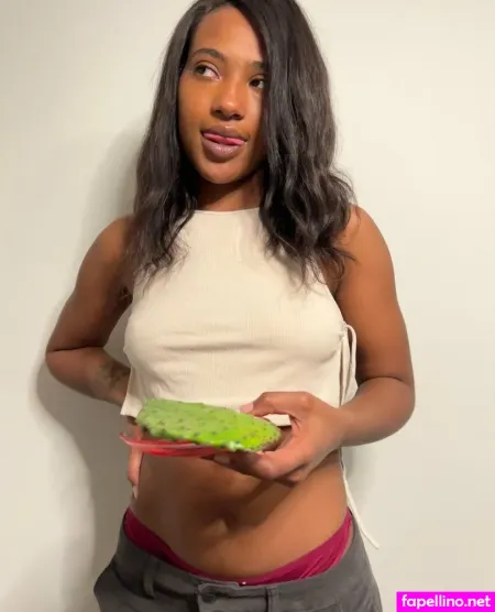 Herbalistbabe OnlyFans Thumbnail #XrCtiwIZk1