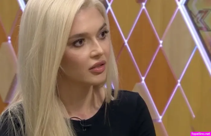 Herceg Erika OnlyFans Thumbnail #1IIjY3ZmNs