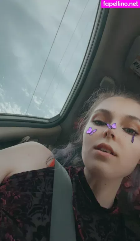 Hereliesviolet OnlyFans Thumbnail #76Yg0gm3cv