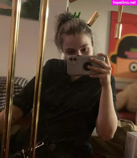 Hereliesviolet OnlyFans Thumbnail #hfdVR40Eyn