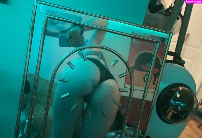 Hereliesviolet OnlyFans Thumbnail #k811vI2vzA