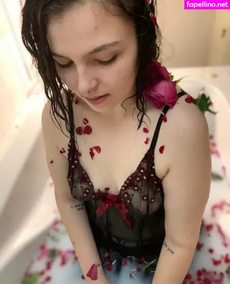 Hereliesviolet OnlyFans Thumbnail #zIVOb5rdAn