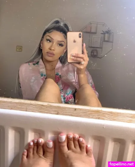 Herfeetonfleek OnlyFans Thumbnail #5Sob4ruEbf