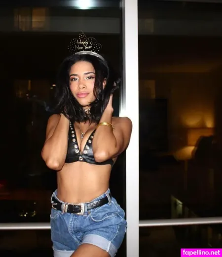Herizen Fawn Guardiola OnlyFans Thumbnail #2YRxvE9Qee