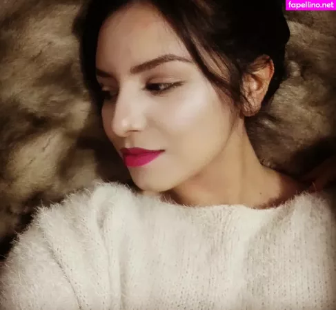 Herlinda Angel OnlyFans Thumbnail #Dq8I6qi22z