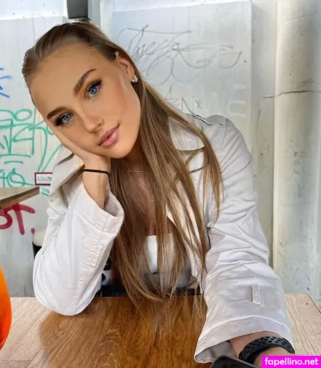 Hermine Radloff OnlyFans Thumbnail #OIQ1KXKFdh