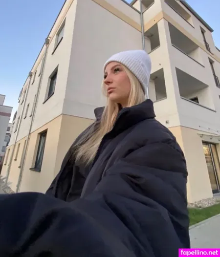 Hermine Radloff OnlyFans Thumbnail #sqsI7GQouh