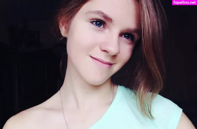 Hermione Chan OnlyFans Thumbnail #ReO9e7RMxh