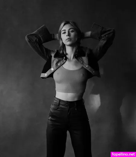 Hermione Corfield OnlyFans Thumbnail #6XxpNwrhN9