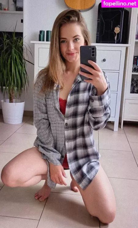 Hermione Potter OnlyFans Thumbnail #tBUzij3oDE