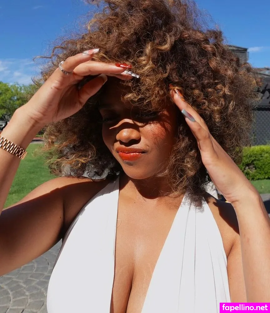 Gabriella Sarmiento Wilson, H.E.R., hermusicofficial Nude Leaked OnlyFans Photo #GRGoXDQVMd
