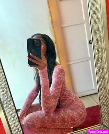 Hernamessarae OnlyFans Thumbnail #CvmKGCyvEJ