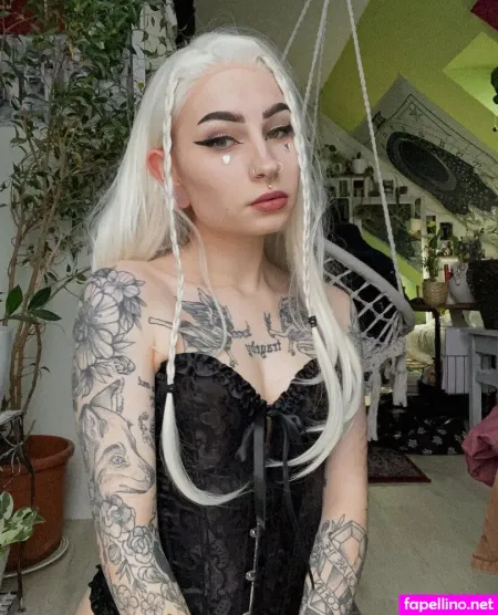 Hernamewasloneliness OnlyFans Thumbnail #eAFfHsIvNU