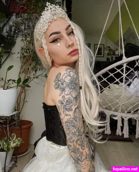 Hernamewasloneliness OnlyFans Thumbnail #pWpy4z1PtO