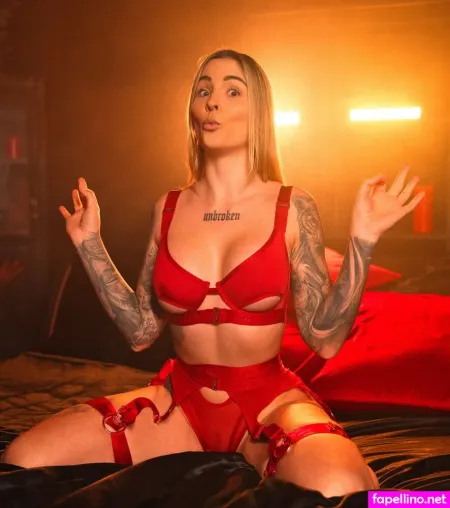 Herzblutmadlofficial OnlyFans Thumbnail #6YgA6NaRFp