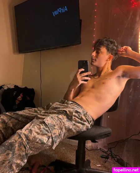 Hesxriley 1 OnlyFans Thumbnail #HQoxwgL1HF