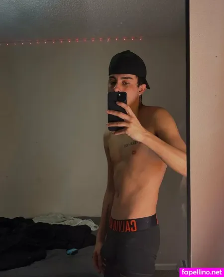 Hesxriley 1 OnlyFans Thumbnail #VatI6E57Ex