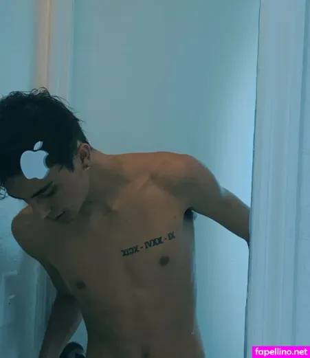 Hesxriley 1 OnlyFans Thumbnail #dTT7AyXYgw