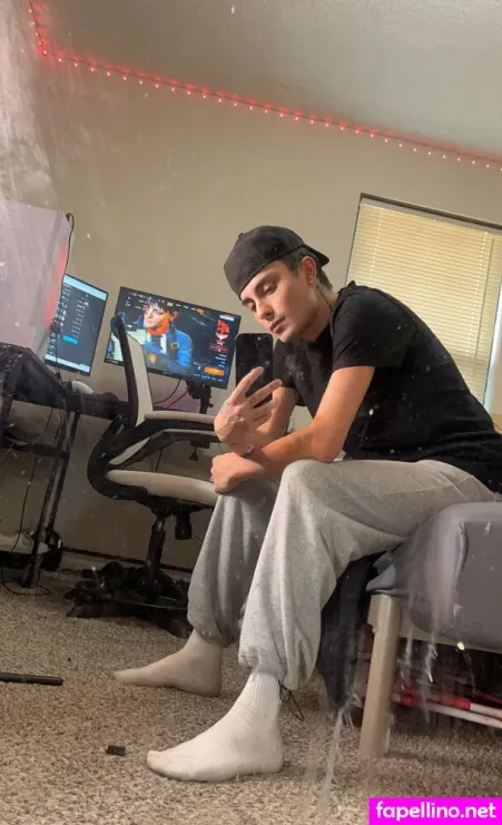 Hesxriley 1 OnlyFans Thumbnail #gHDE1noNRT