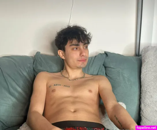 Hesxriley 1 OnlyFans Thumbnail #vtE4tnByTB