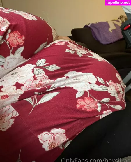 Hexsiirae OnlyFans Thumbnail #0j8icvzv4a