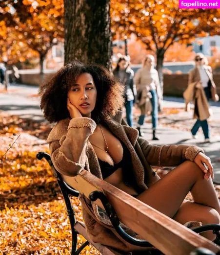 Hey Solange 4 OnlyFans Thumbnail #93R5aFD3T1