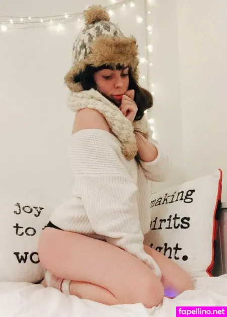Heyashleytea OnlyFans Thumbnail #eS5UigRxBd