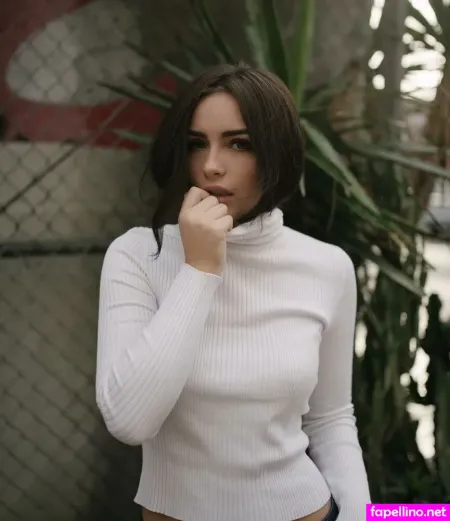 Heybillierae OnlyFans Thumbnail #SBG3XHLrhS