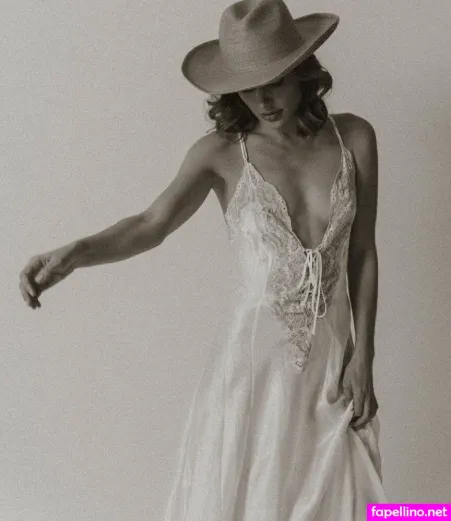 Heyellen OnlyFans Thumbnail #894vhlq0o9