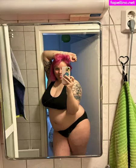 Heyhotheidifree OnlyFans Thumbnail #SNvigDre97