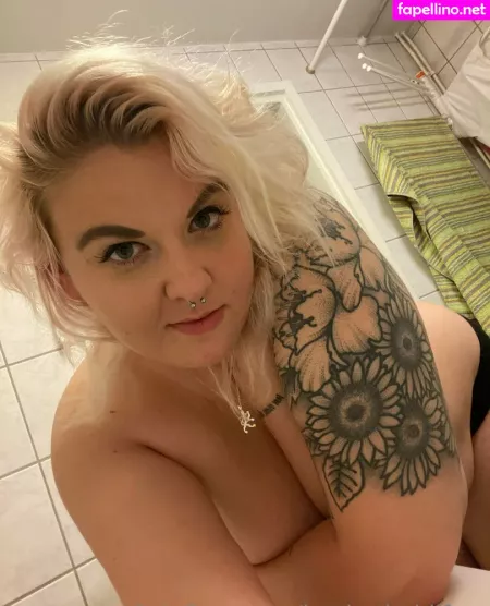 Heyhotheidifree OnlyFans Thumbnail #bf9SLj5t5a