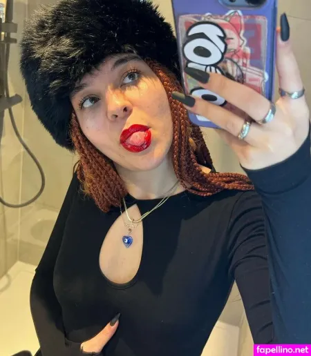 Heyimrue OnlyFans Thumbnail #ODMvMUkrjB