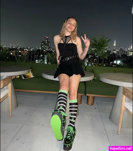 Heyimrue OnlyFans Thumbnail #e0AewHNfJV