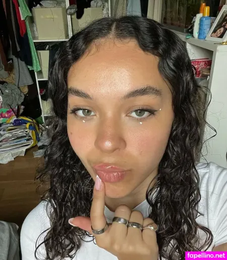 Heyimrue OnlyFans Thumbnail #uMOaW0LoP2