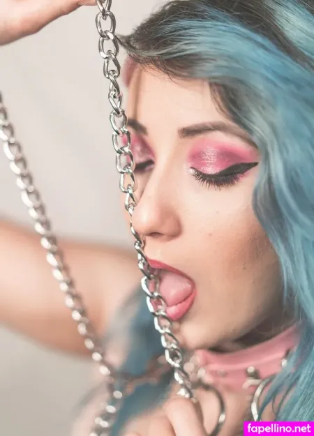 Heyitscaffeine OnlyFans Thumbnail #1AVu05kbot