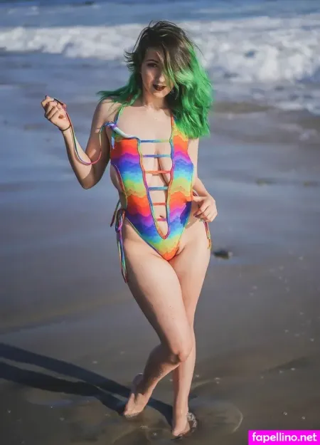 Heyitscaffeine OnlyFans Thumbnail #VenNNWpzWp