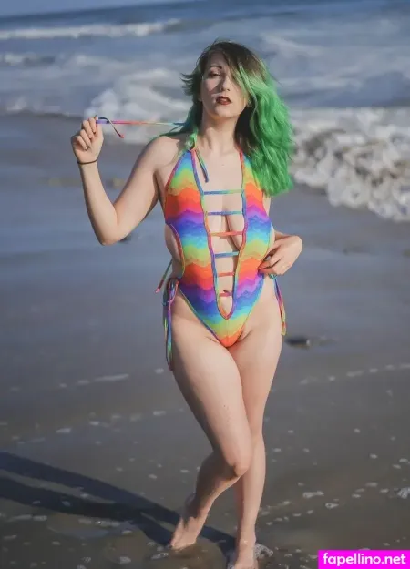 Heyitscaffeine OnlyFans Thumbnail #dofljgzvEj