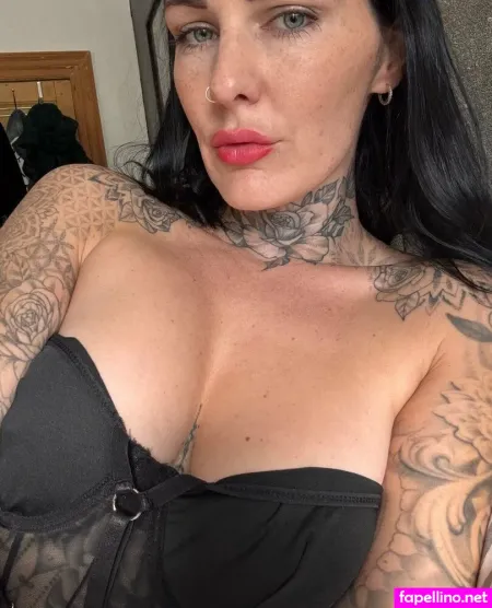 Heyitschar OnlyFans Thumbnail #4wvsxn7HPv