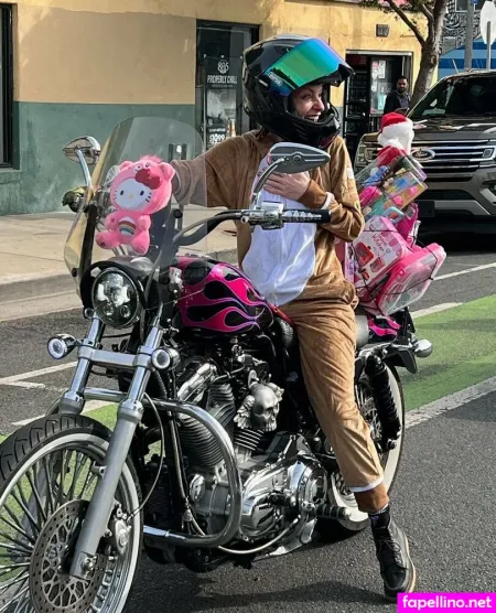 Heyitscodee 1 OnlyFans Thumbnail #pHuAtDO8kJ