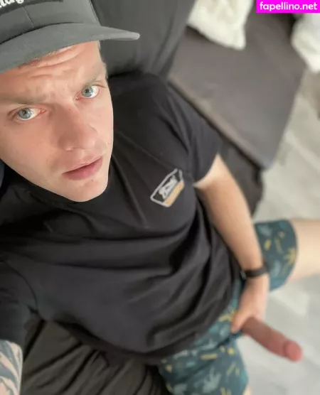 Heyitskalen OnlyFans Thumbnail #d3NCBMouoT