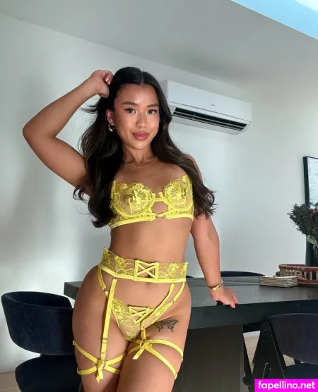 Heyitsnamii 1 OnlyFans Thumbnail #2sxgCogbN9