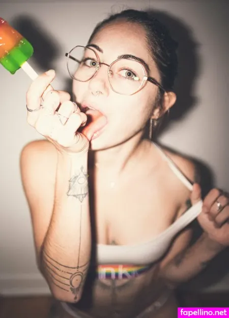 Heymissbfree OnlyFans Thumbnail #TRR1gzWZwa